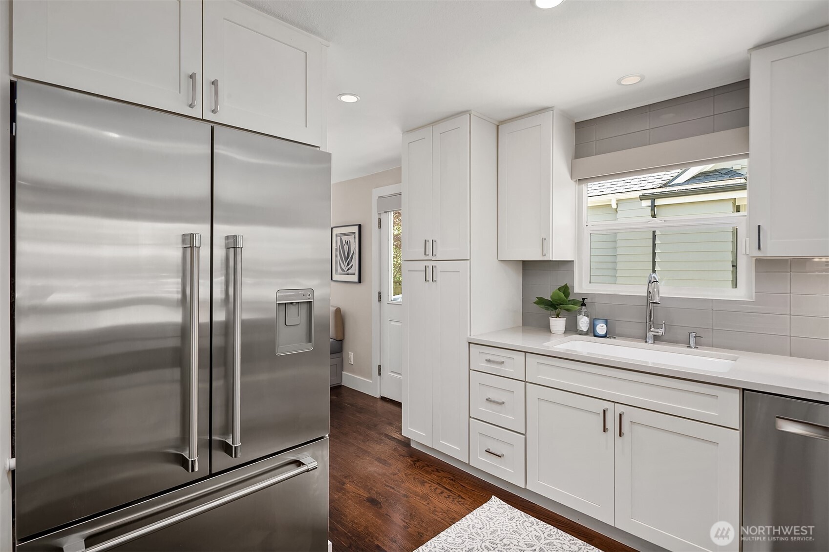 549 N 77th Street , Seattle, WA 98103