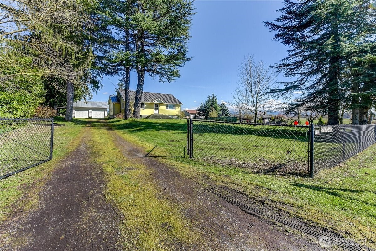 43004 196th Avenue SE, Enumclaw, WA 98022-9998