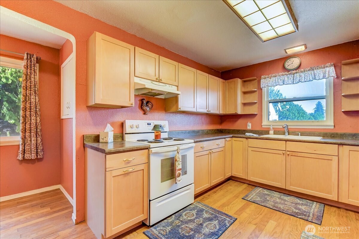 43004 196th Avenue SE, Enumclaw, WA 98022-9998