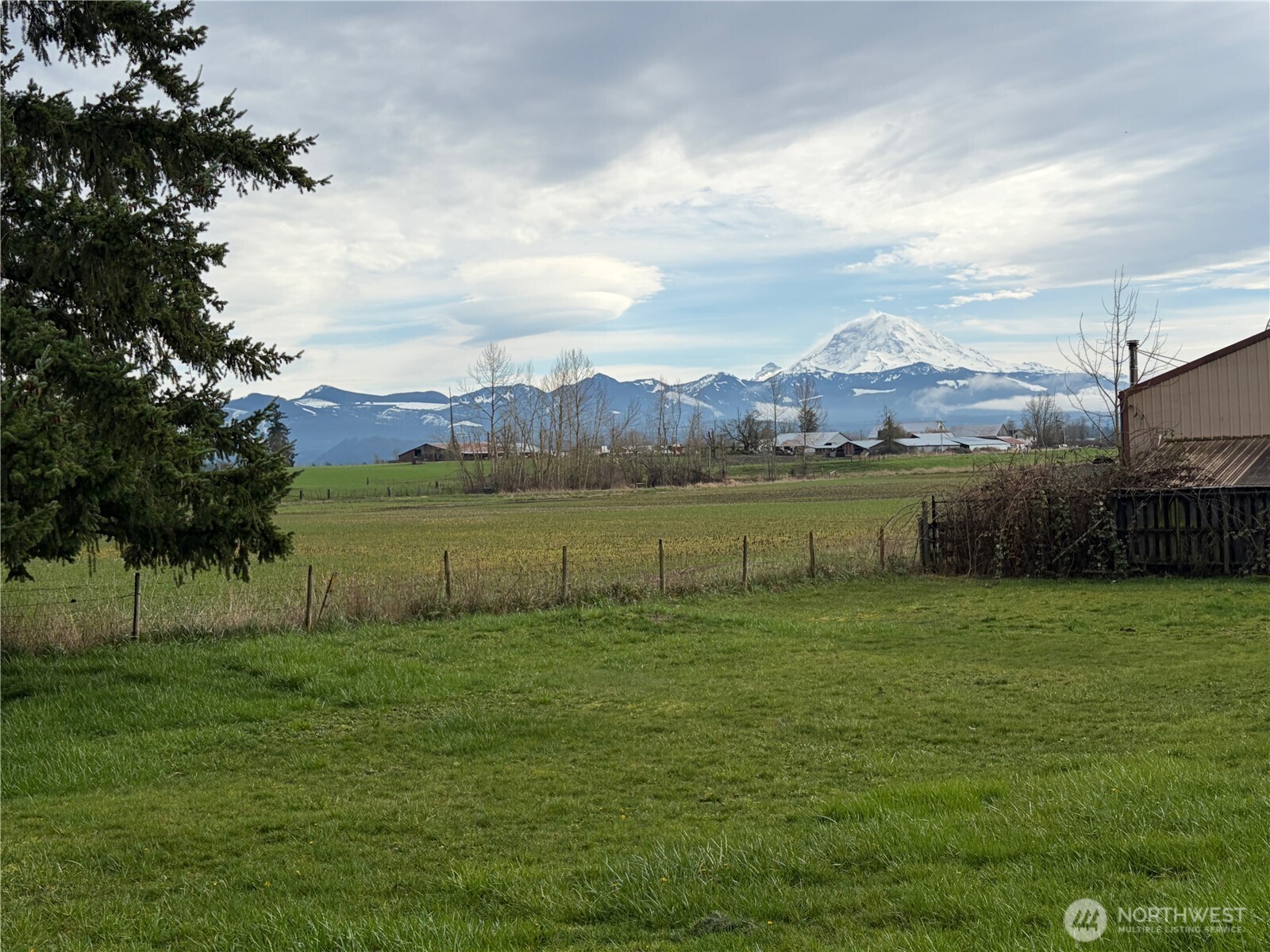 43004 196th Avenue SE, Enumclaw, WA 98022-9998