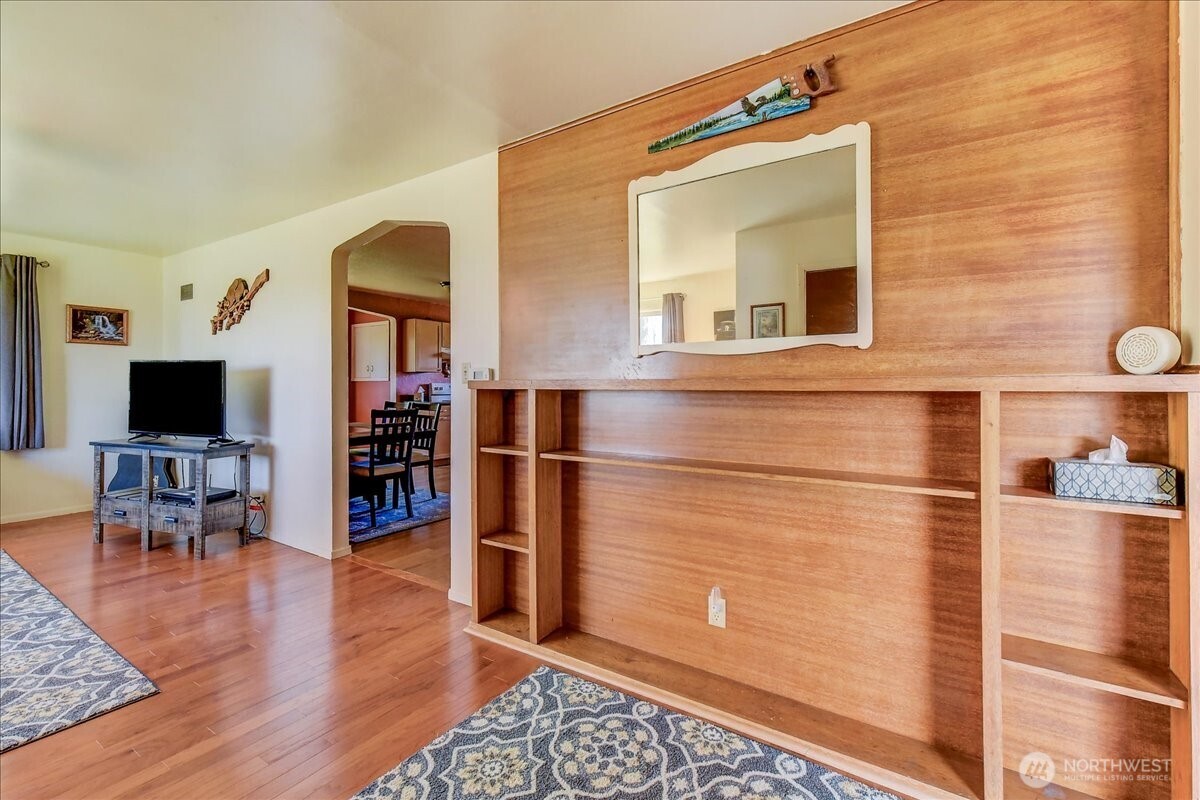 43004 196th Avenue SE, Enumclaw, WA 98022-9998