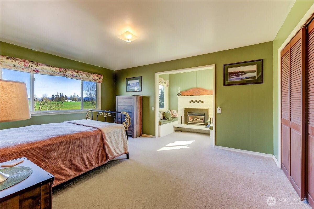 43004 196th Avenue SE, Enumclaw, WA 98022-9998