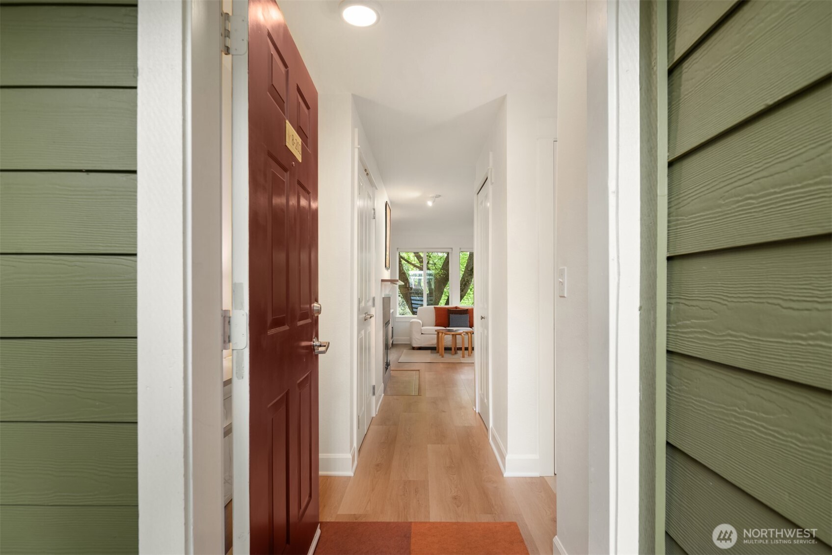 300 N 130th Street #8-202, Seattle, WA 98133