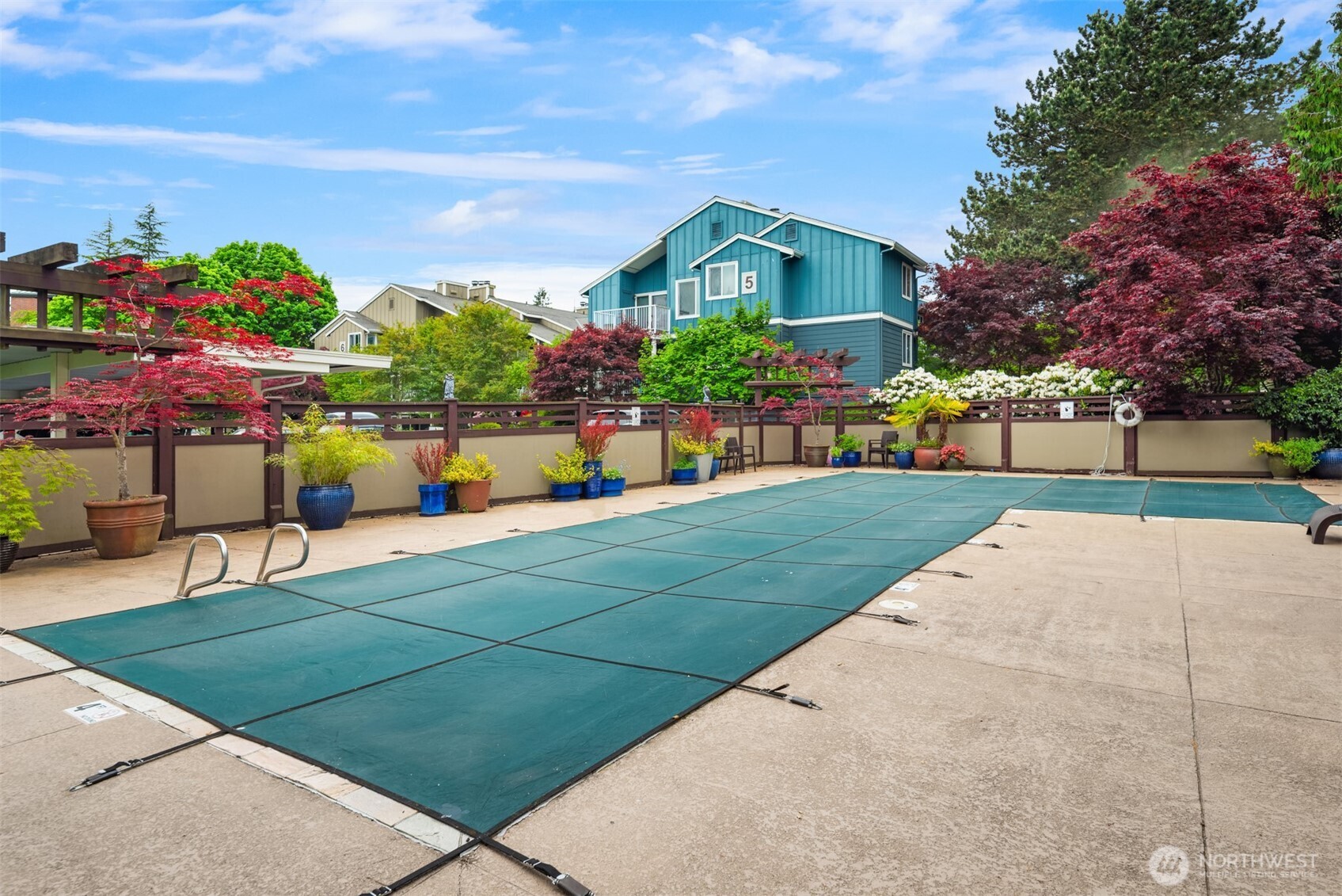 300 N 130th Street #8-202, Seattle, WA 98133