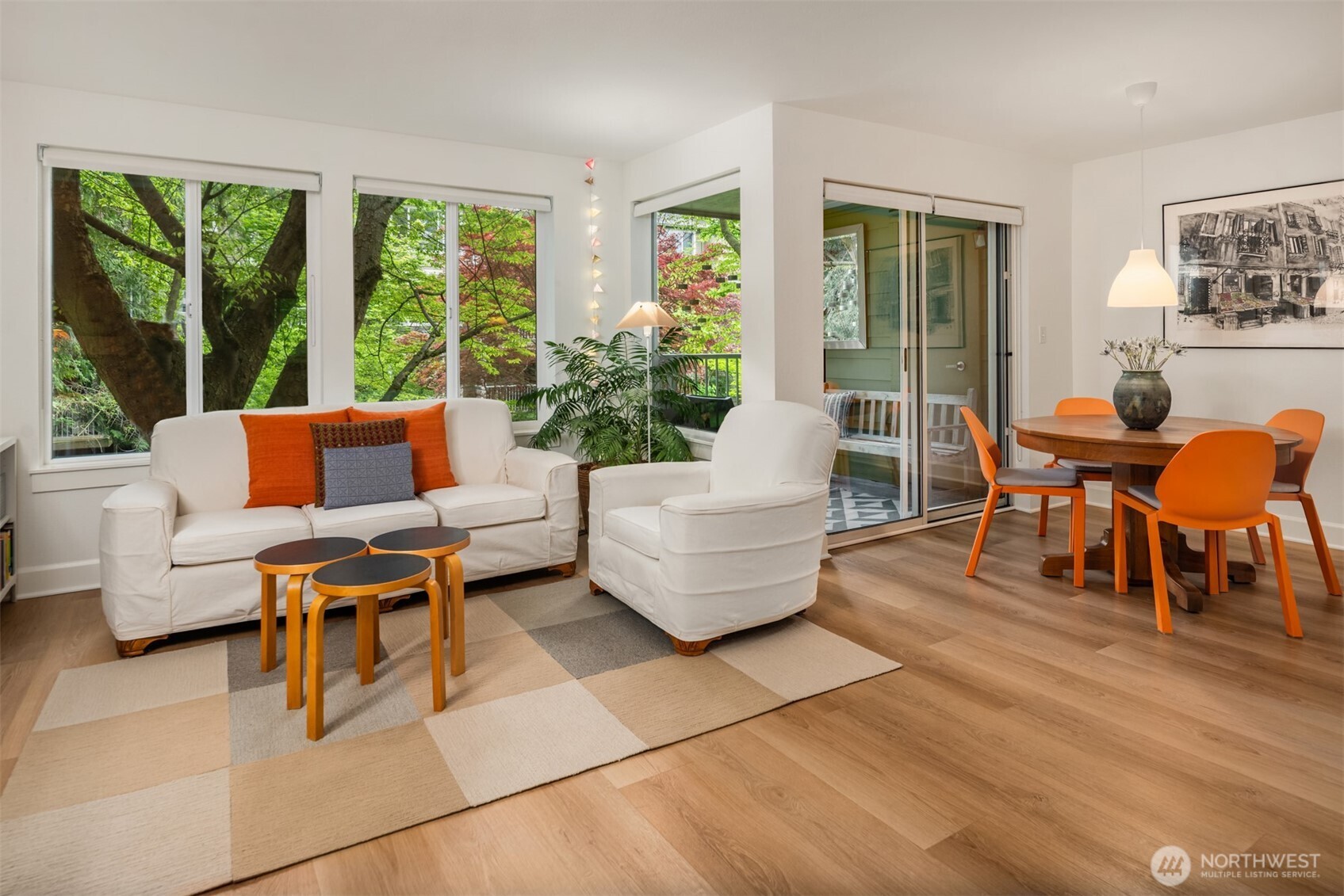 300 N 130th Street #8-202, Seattle, WA 98133