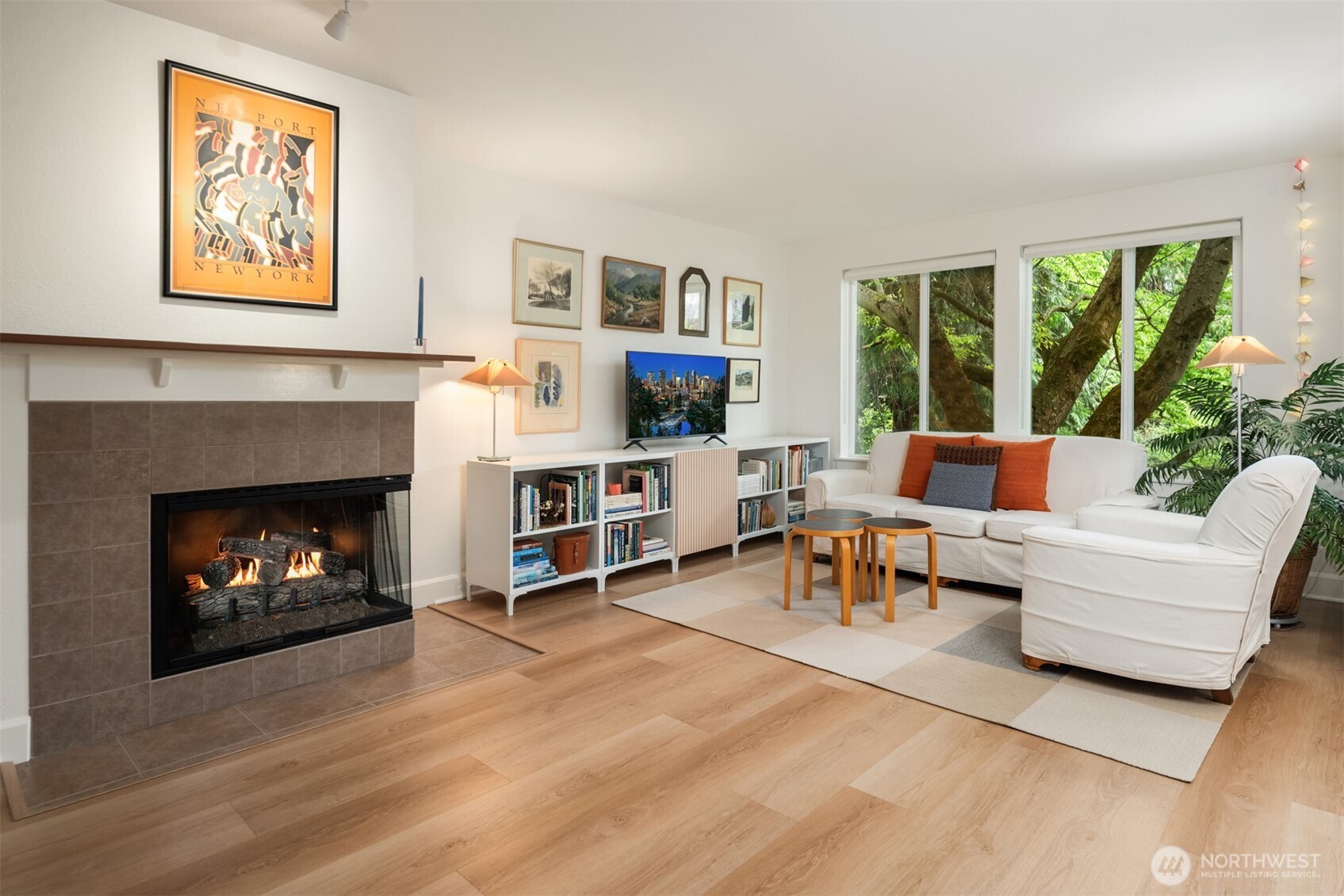 300 N 130th Street #8-202, Seattle, WA 98133