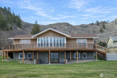 9 C Rose Street , Oroville, WA 98844