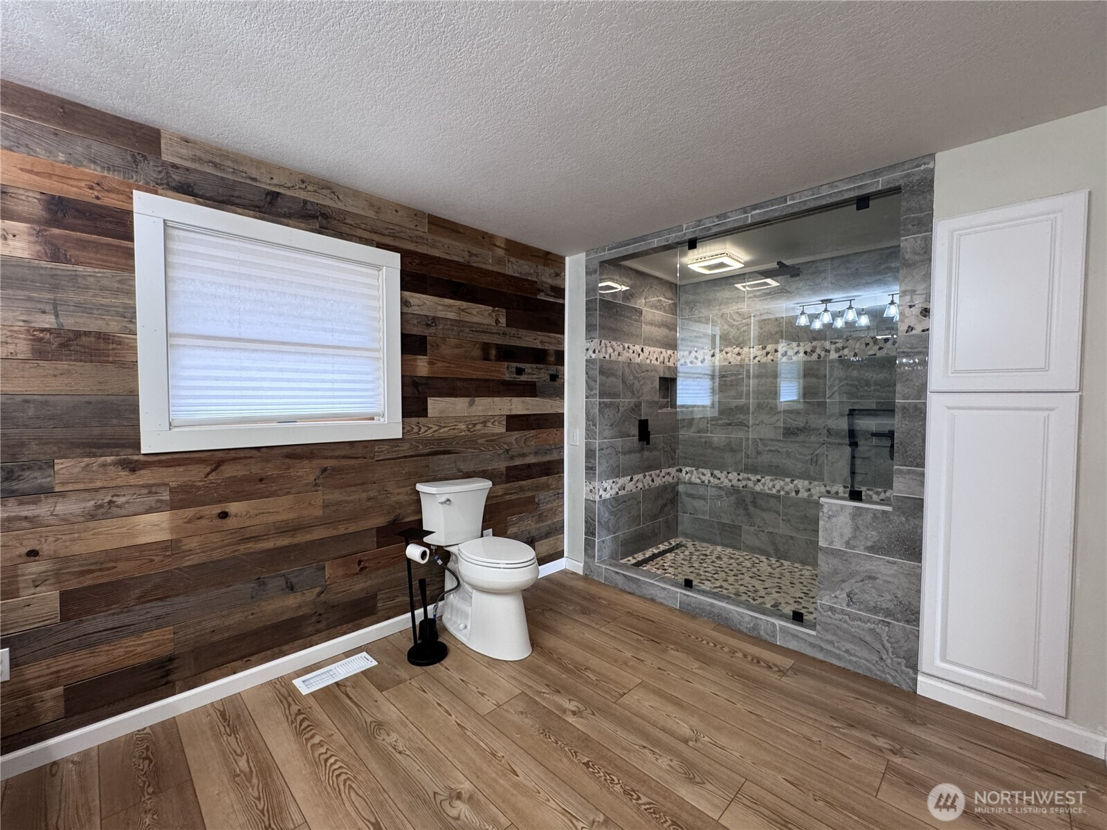 9 C Rose Street , Oroville, WA 98844