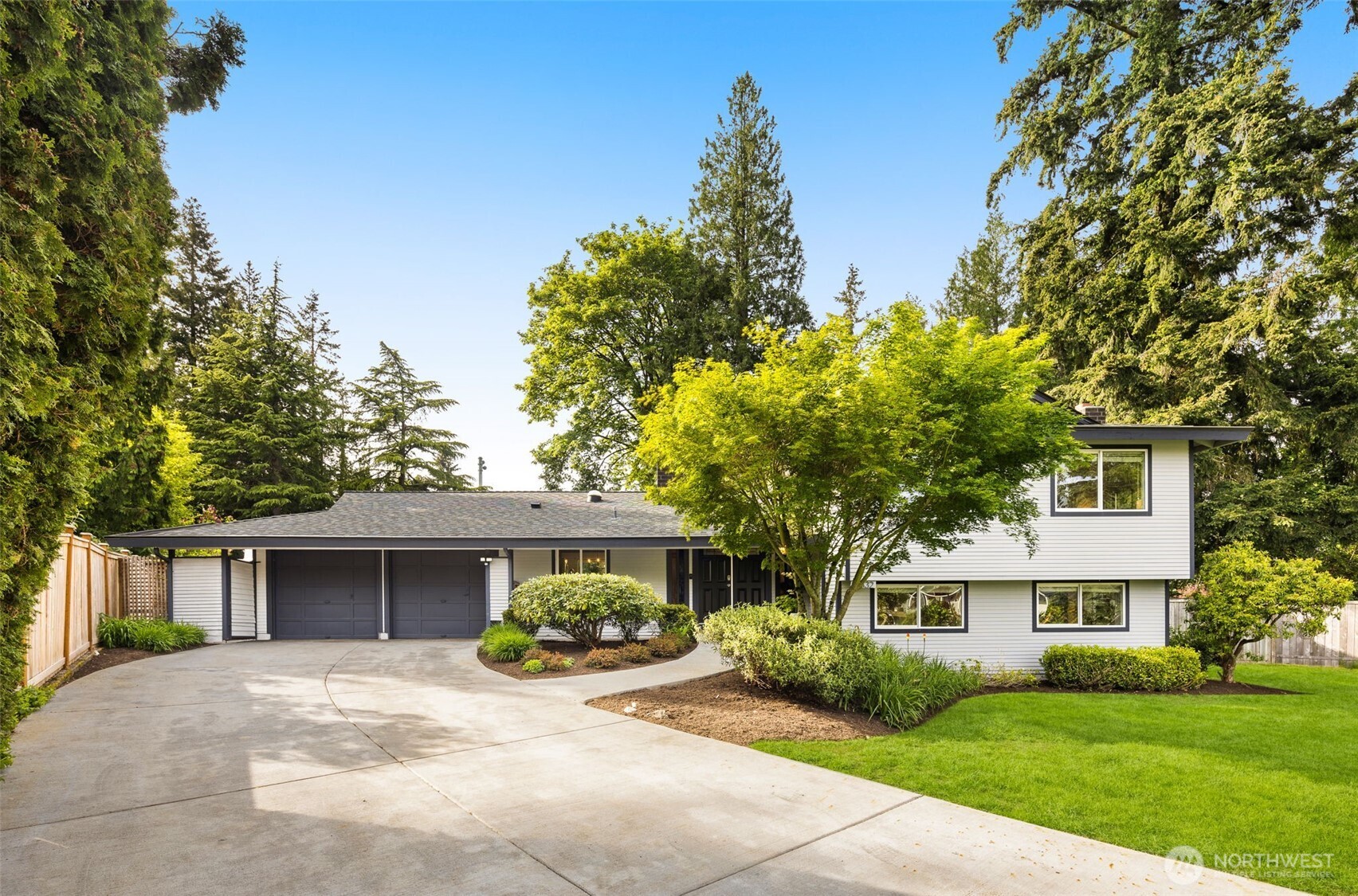 12532 SE 70th Street , Newcastle, WA 98056