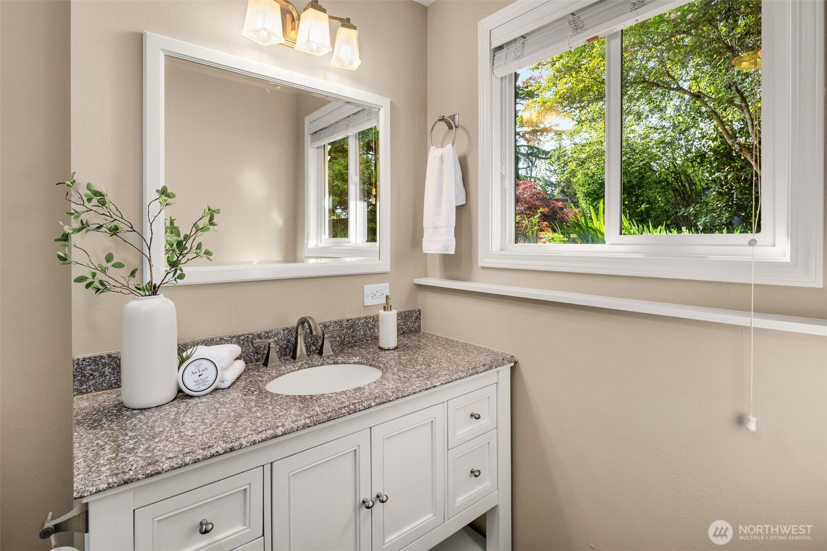 12532 SE 70th Street , Newcastle, WA 98056