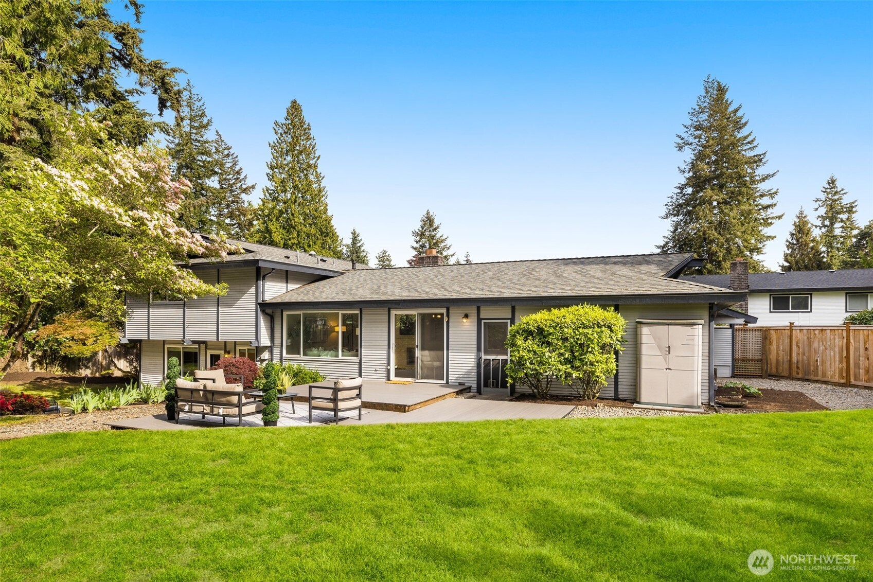 12532 SE 70th Street , Newcastle, WA 98056