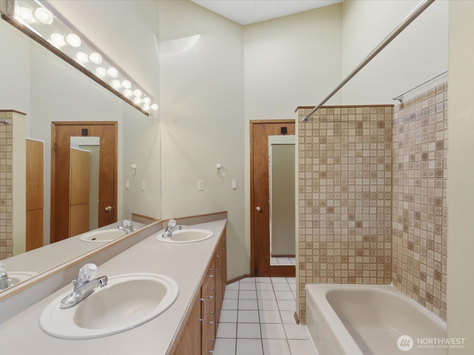18206 51st Avenue S, SeaTac, WA 98188