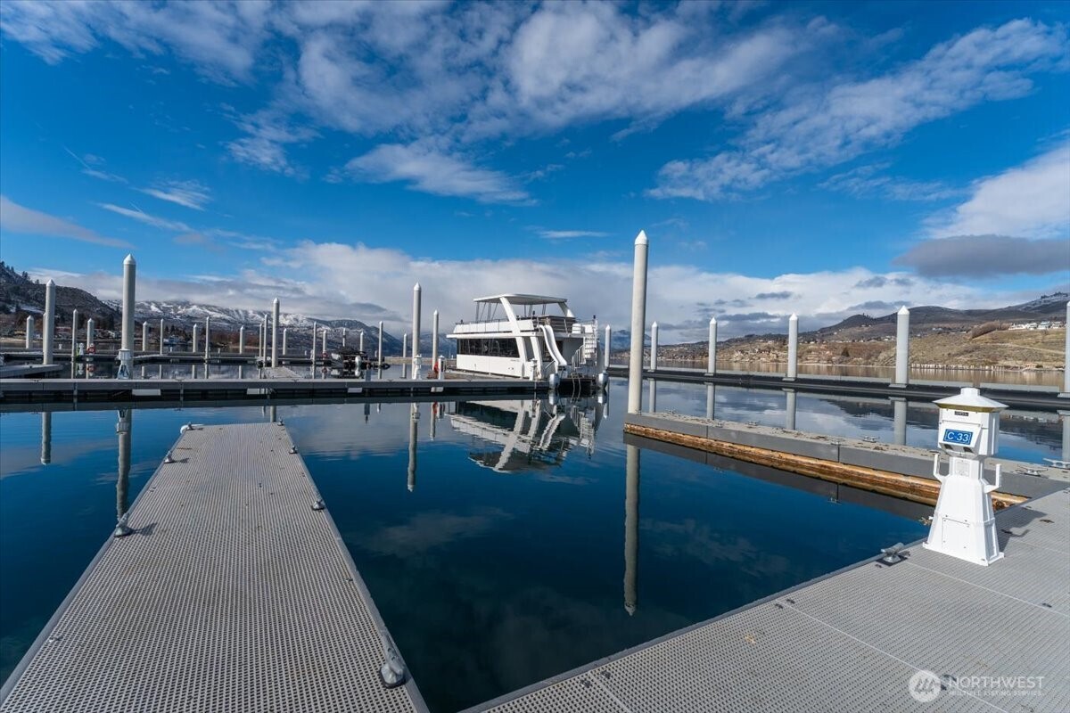 1350 W Woodin Avenue #C33, Chelan, WA 98816