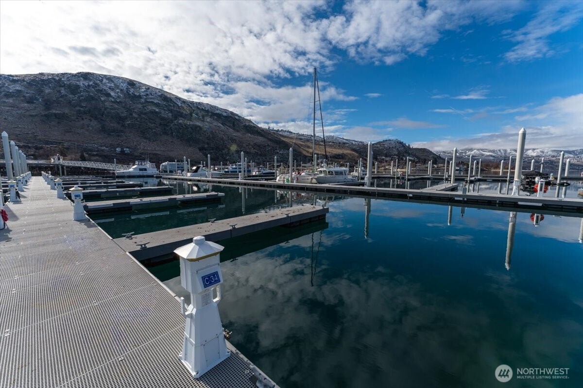 1350 W Woodin Avenue #C33, Chelan, WA 98816
