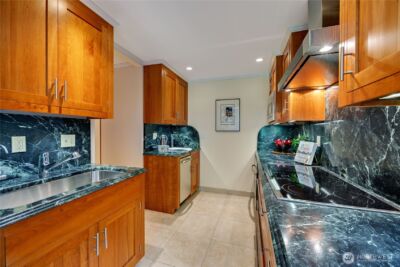 153 Madison Avenue N, Bainbridge Island, WA 98110 - Photo 17