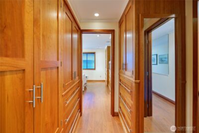 153 Madison Avenue N, Bainbridge Island, WA 98110 - Photo 25