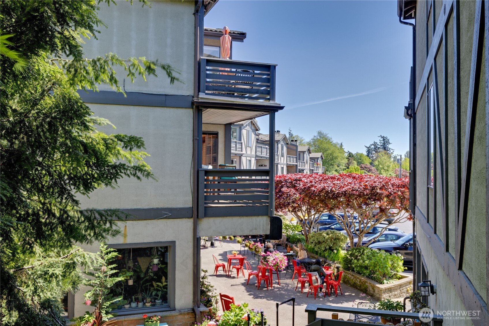 153 Madison Avenue N, Bainbridge Island, WA 98110