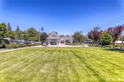 153 Madison Avenue N, Bainbridge Island, WA 98110 - Photo 30