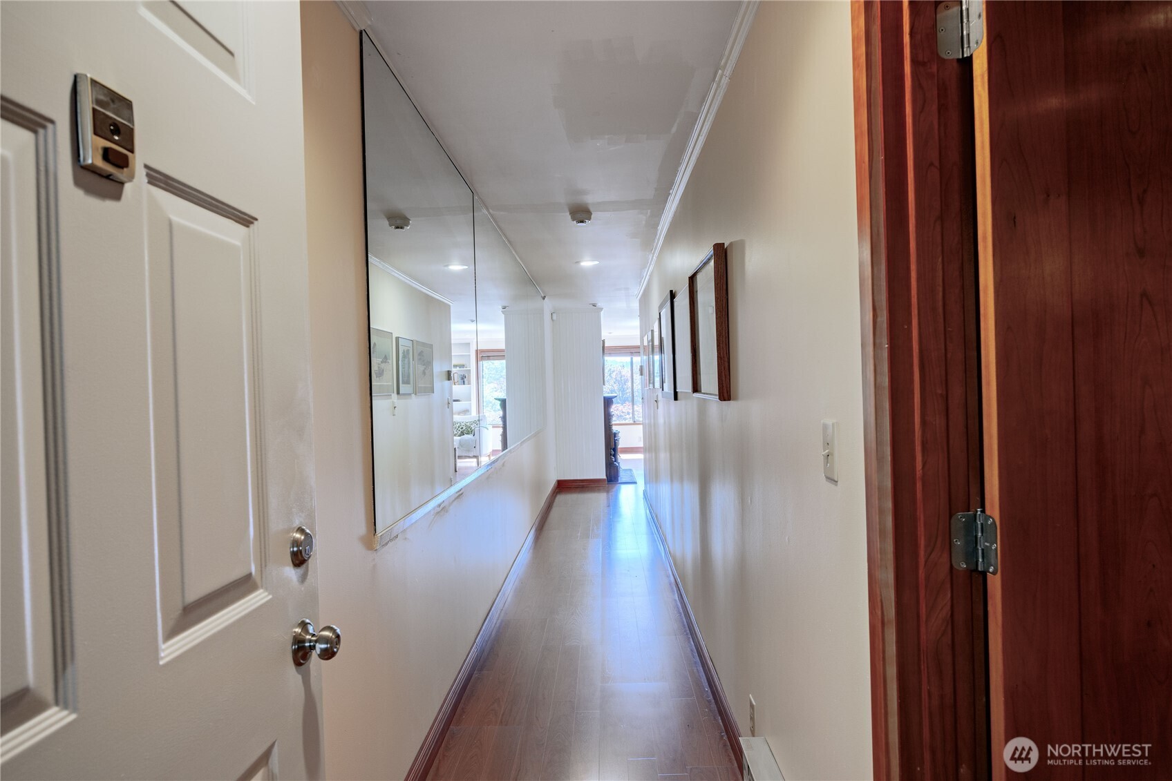 153 Madison Avenue N, Bainbridge Island, WA 98110