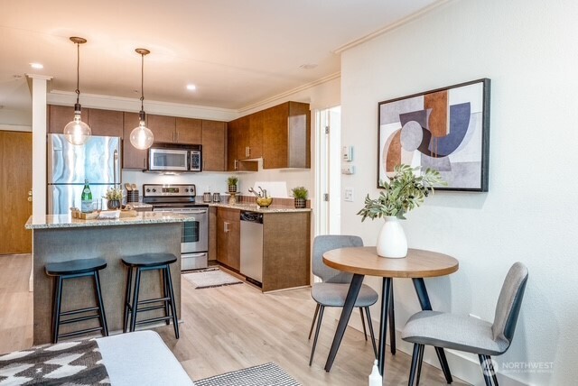626 4th Avenue W #104, Seattle, WA 98119-4502