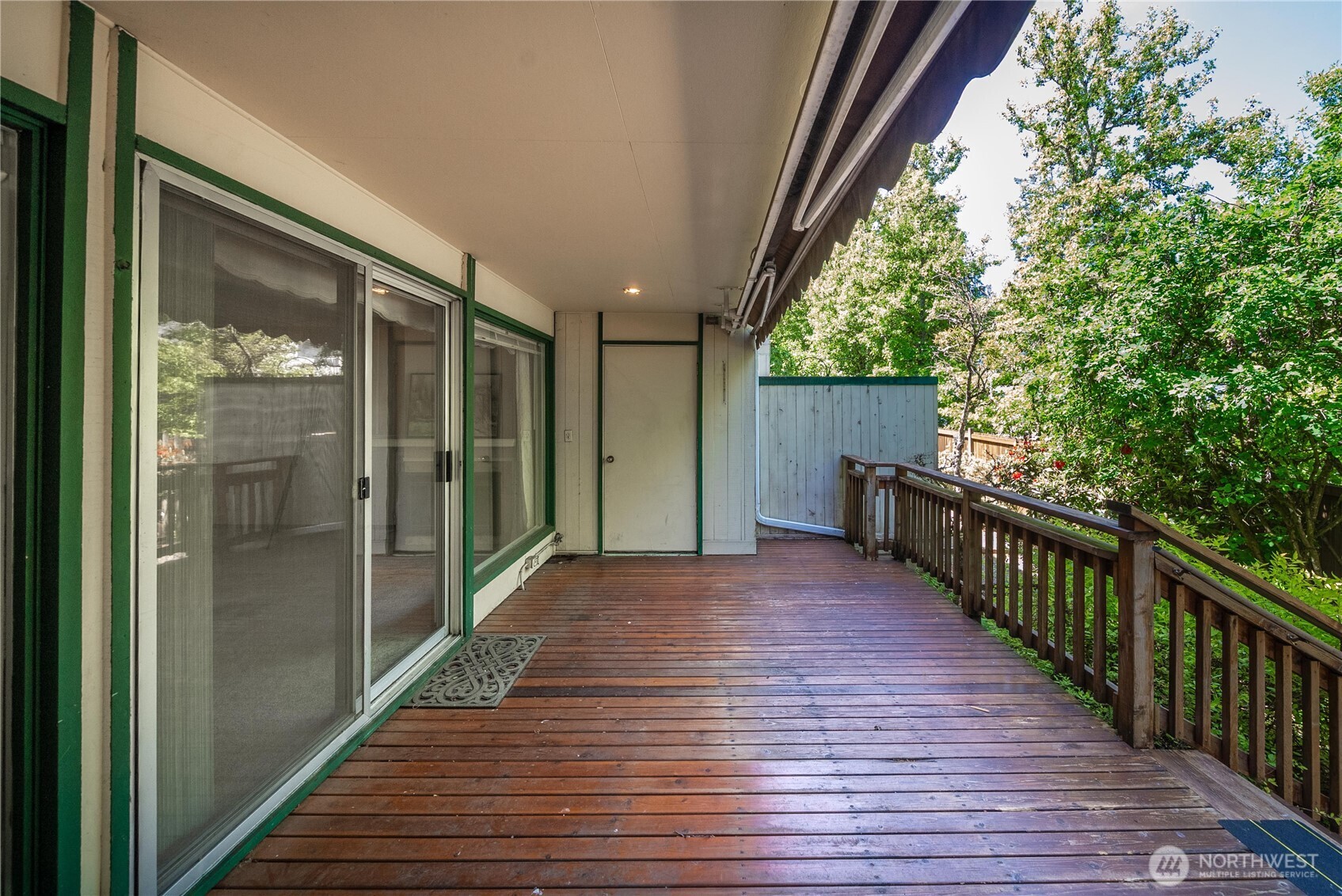 10430 Gravelly Lake Drive SW, Lakewood, WA 98499