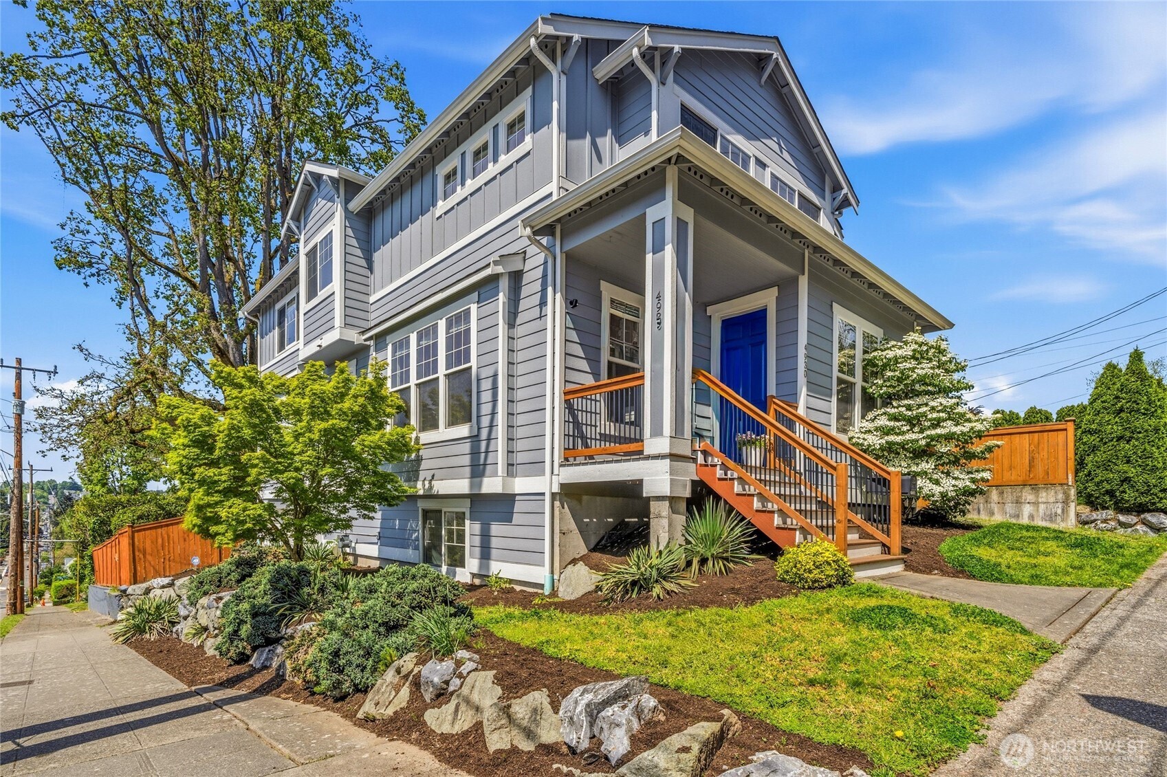4930 S Holly Street , Seattle, WA 98118
