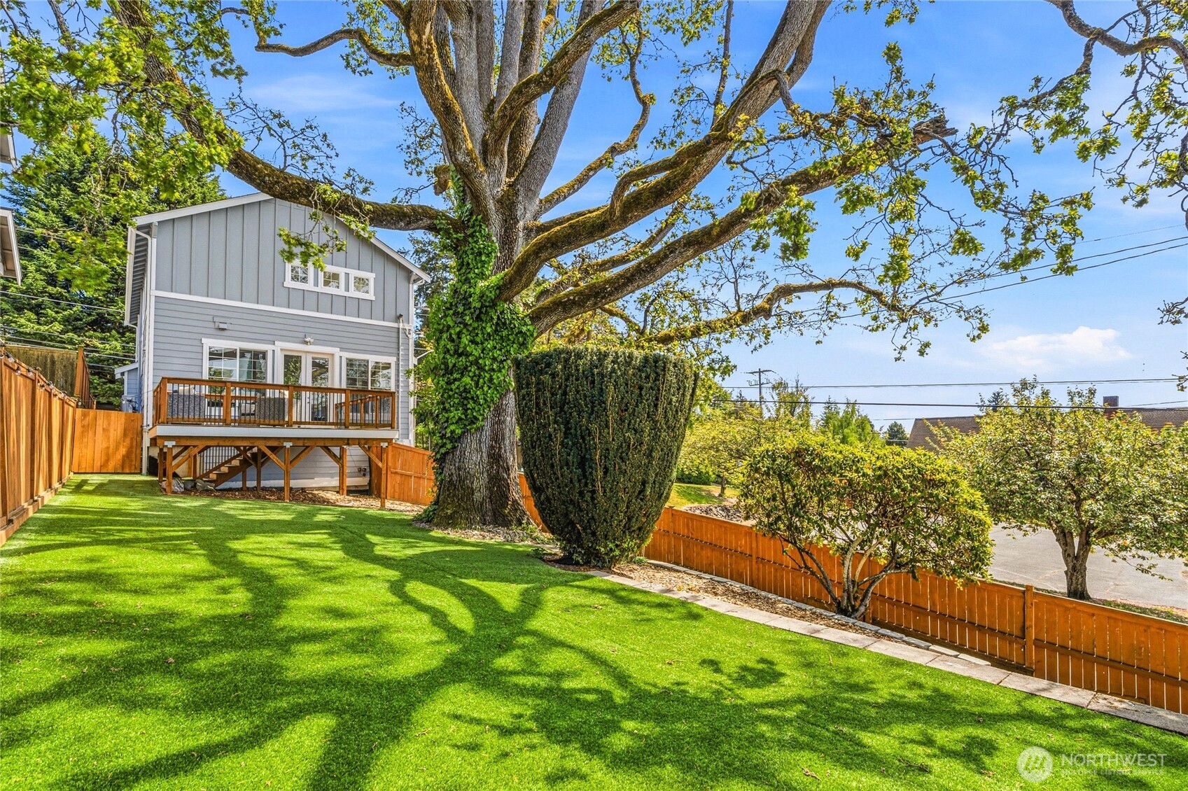 4930 S Holly Street , Seattle, WA 98118