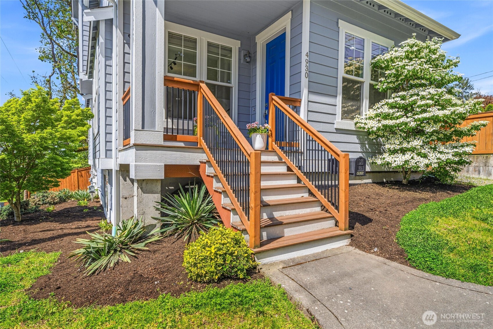 4930 S Holly Street , Seattle, WA 98118