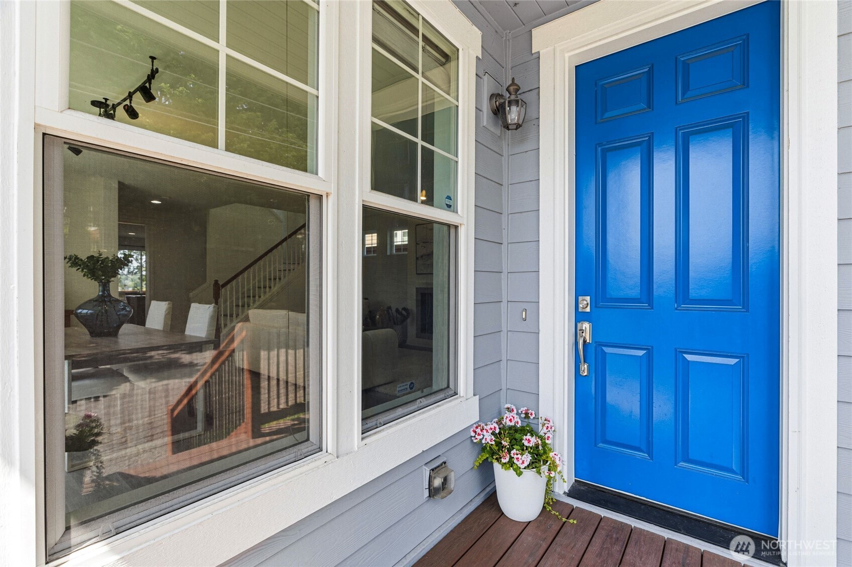 4930 S Holly Street , Seattle, WA 98118