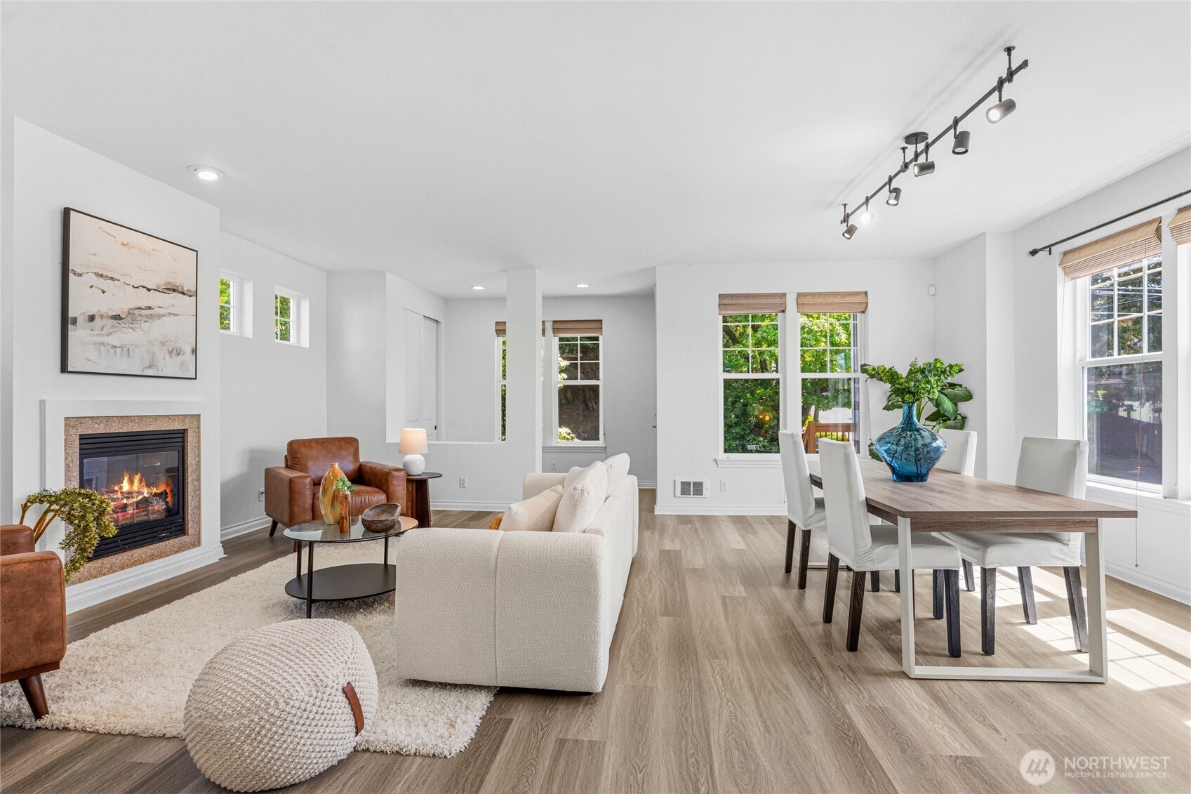4930 S Holly Street , Seattle, WA 98118