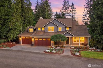 11720 201st Place NE, Redmond, WA 98053-9637
