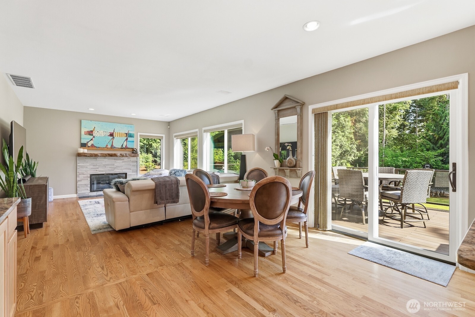 11720 201st Place NE, Redmond, WA 98053-9637