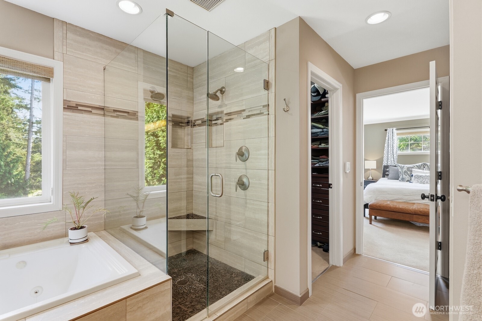 11720 201st Place NE, Redmond, WA 98053-9637