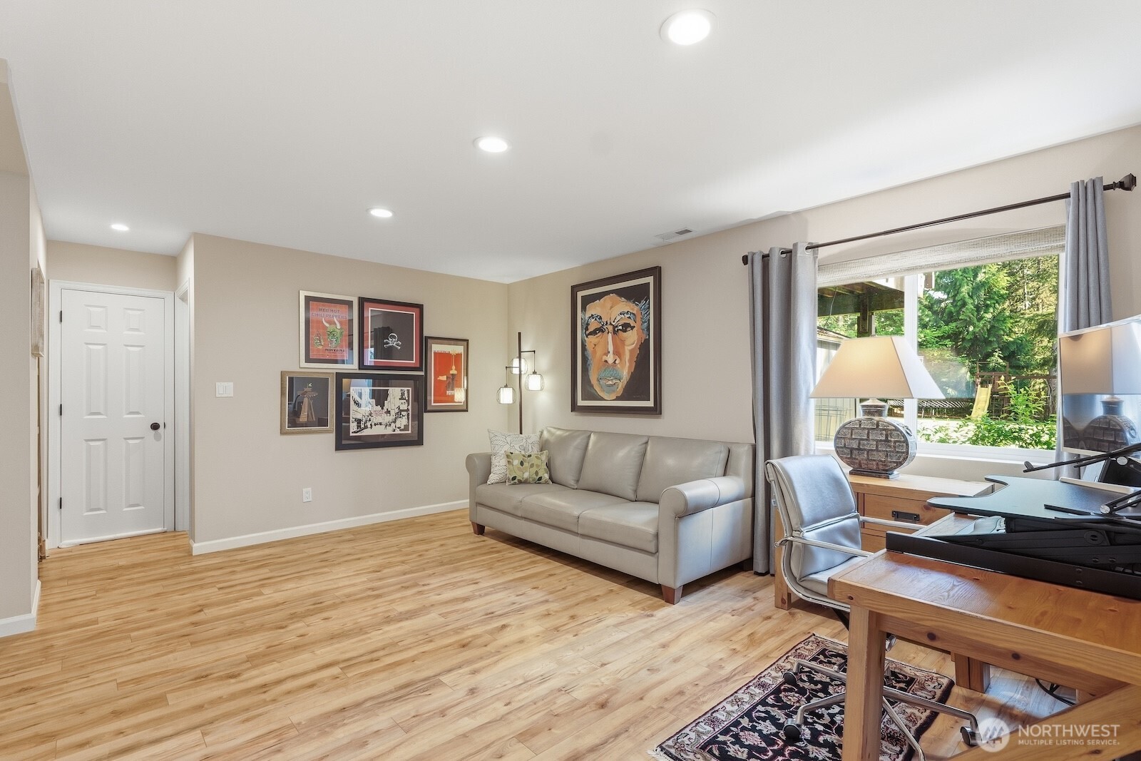 11720 201st Place NE, Redmond, WA 98053-9637