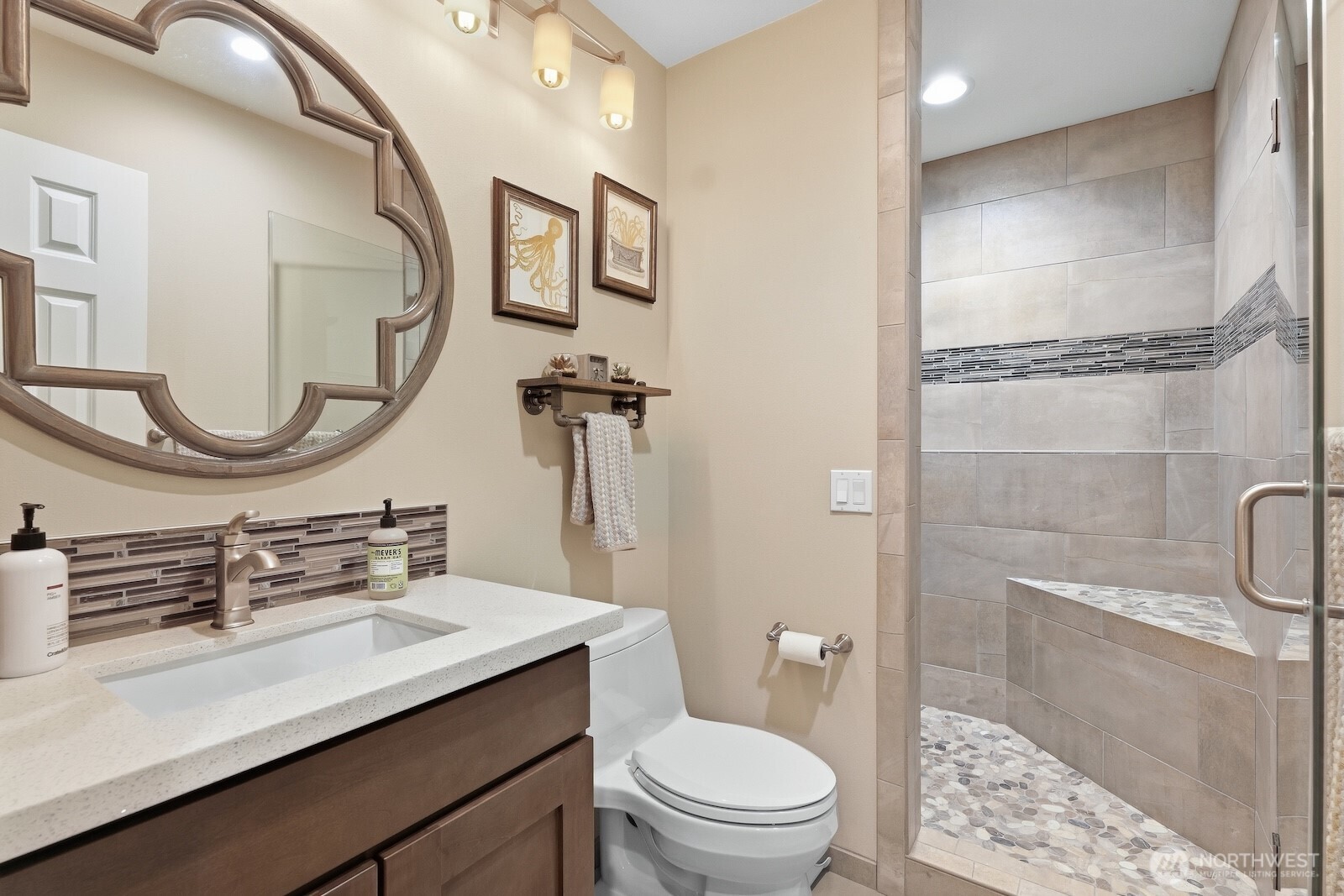 11720 201st Place NE, Redmond, WA 98053-9637