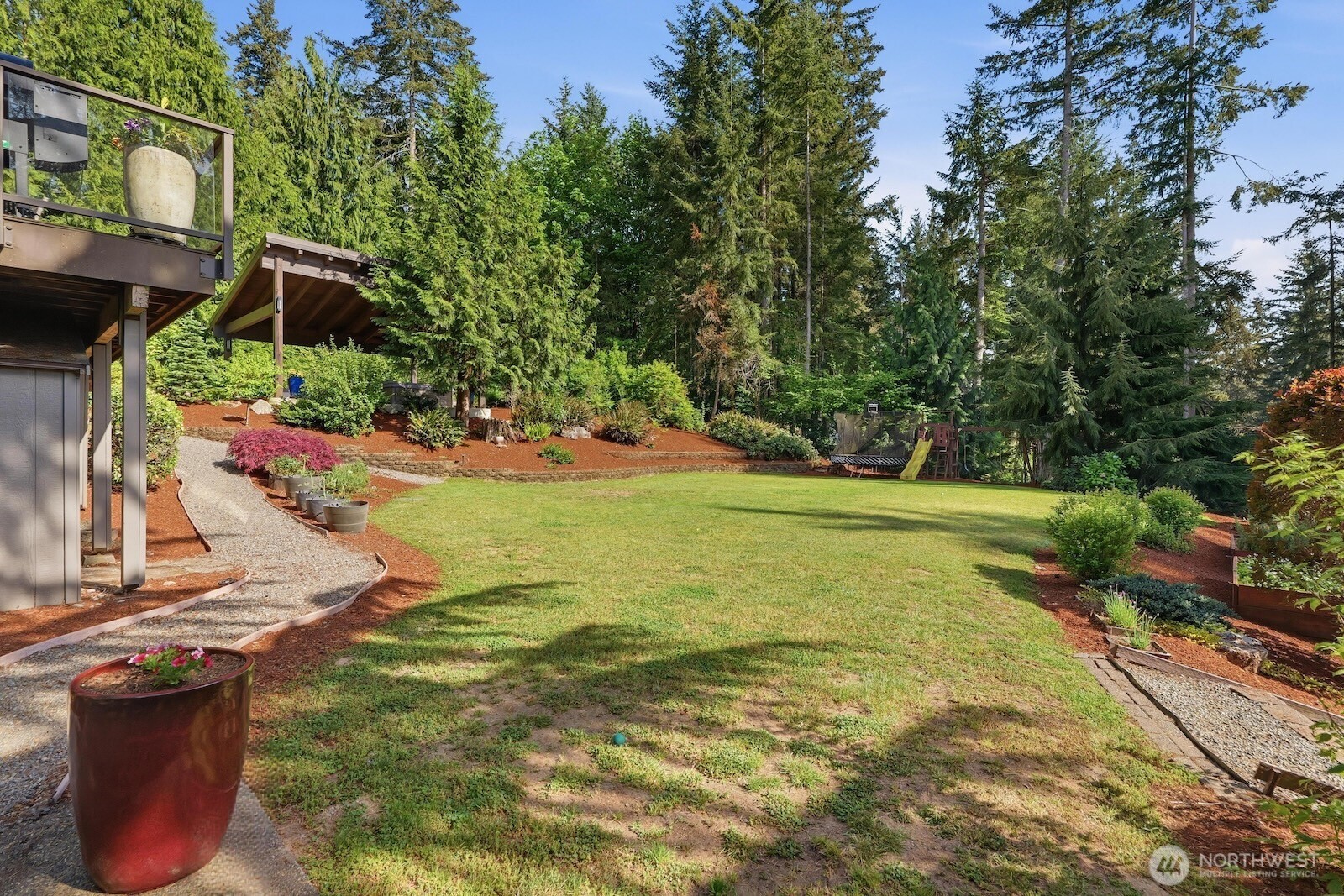 11720 201st Place NE, Redmond, WA 98053-9637