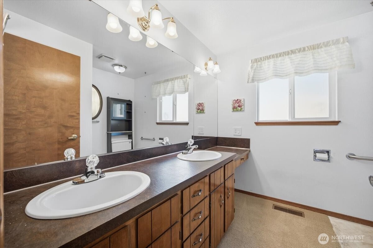 6411 W Willamette Ave , Kennewick, WA 99336