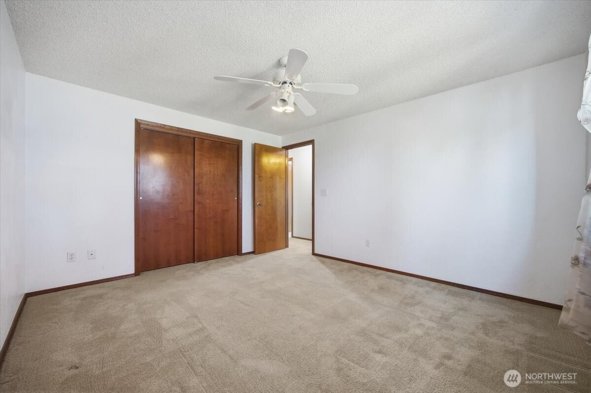 6411 W Willamette Ave , Kennewick, WA 99336