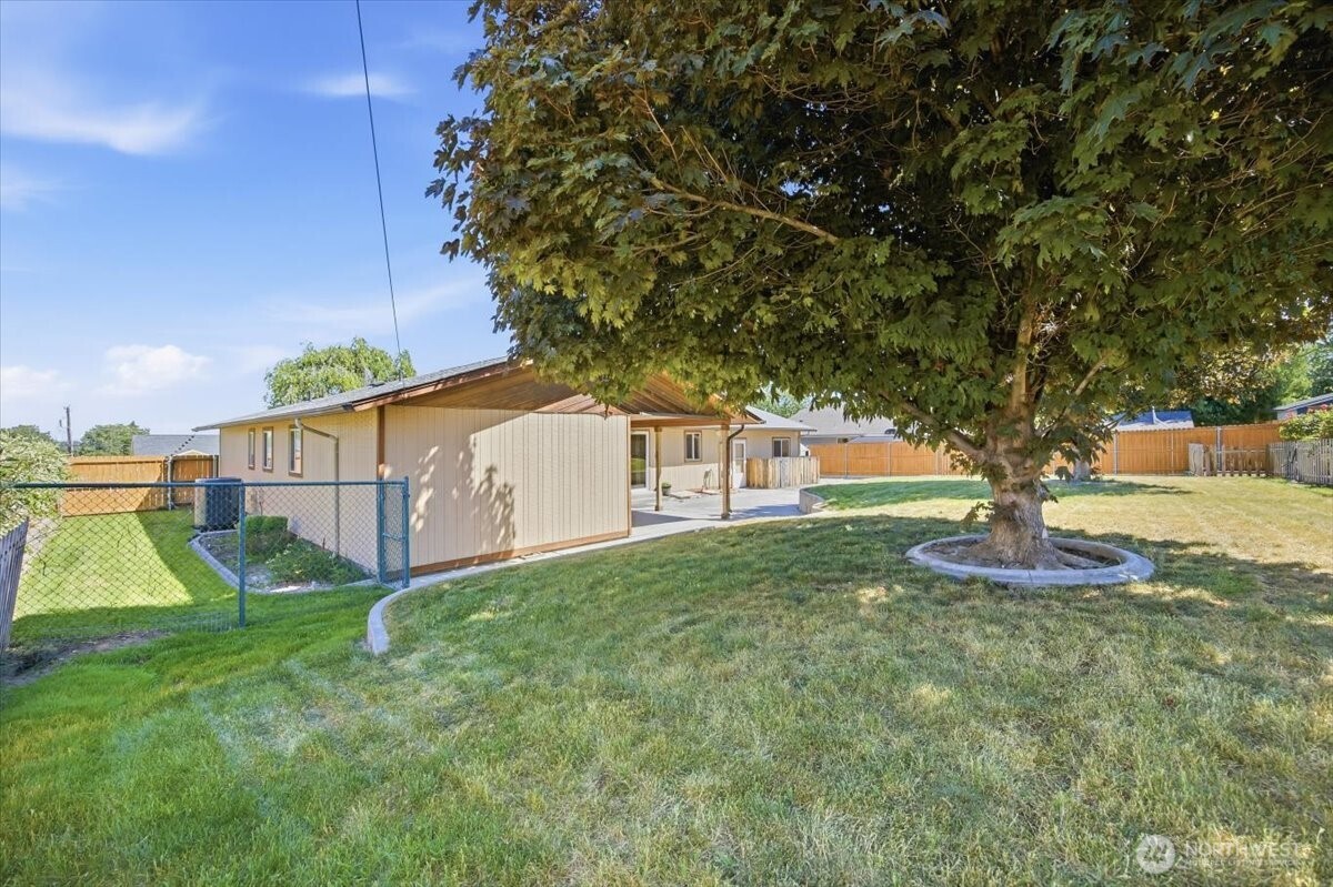 6411 W Willamette Ave , Kennewick, WA 99336