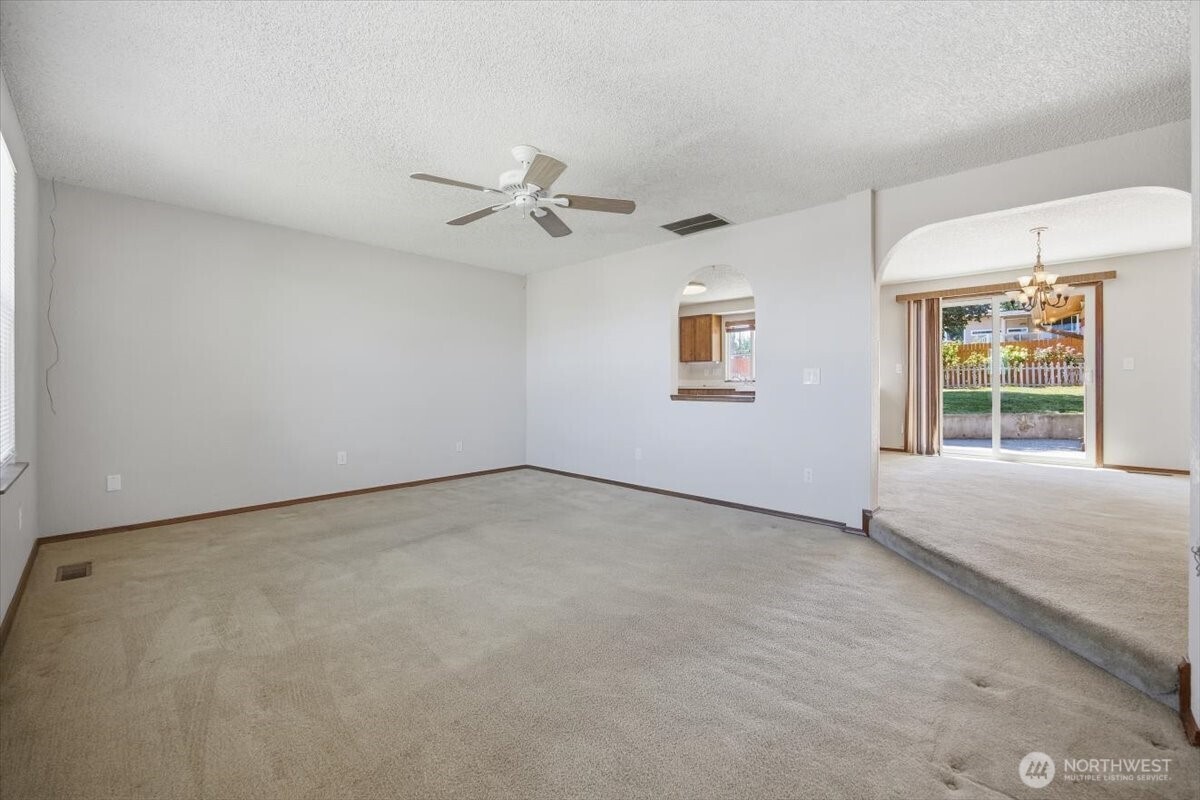 6411 W Willamette Ave , Kennewick, WA 99336