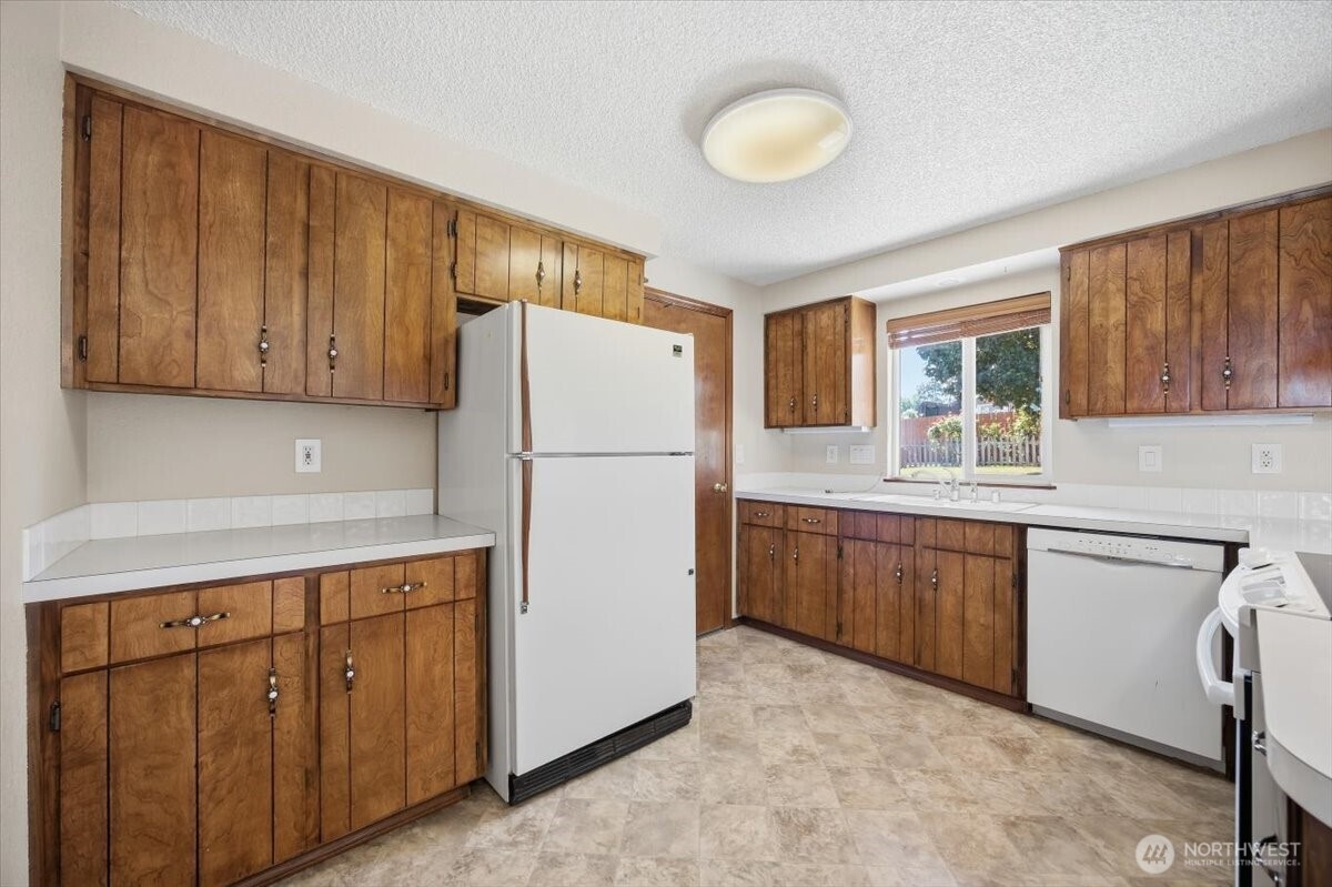 6411 W Willamette Ave , Kennewick, WA 99336