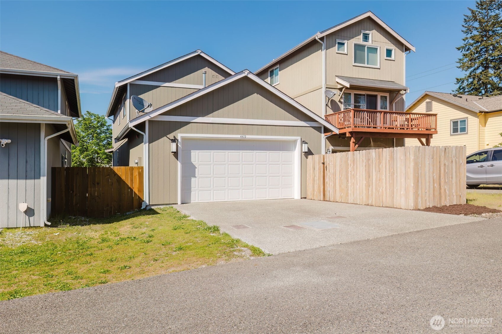 4419 Abalone Street , Bremerton, WA 98312