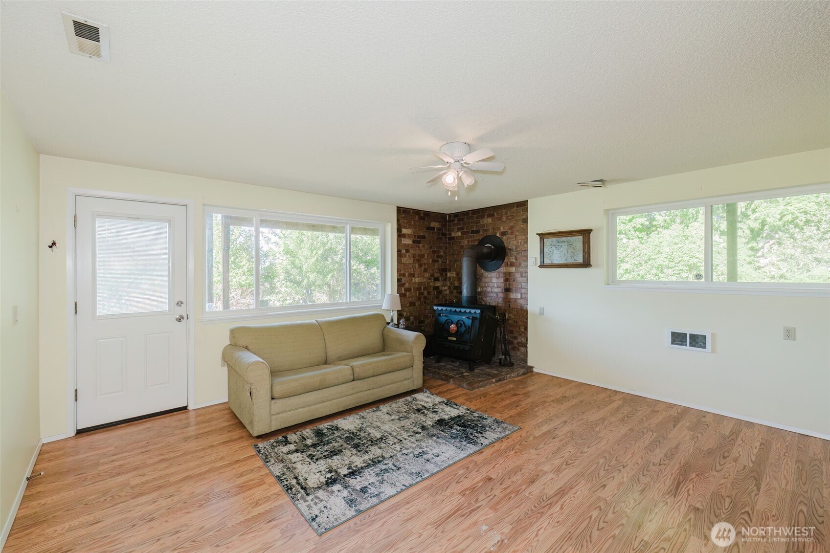 9634 SE Southworth Drive , Port Orchard, WA 98366