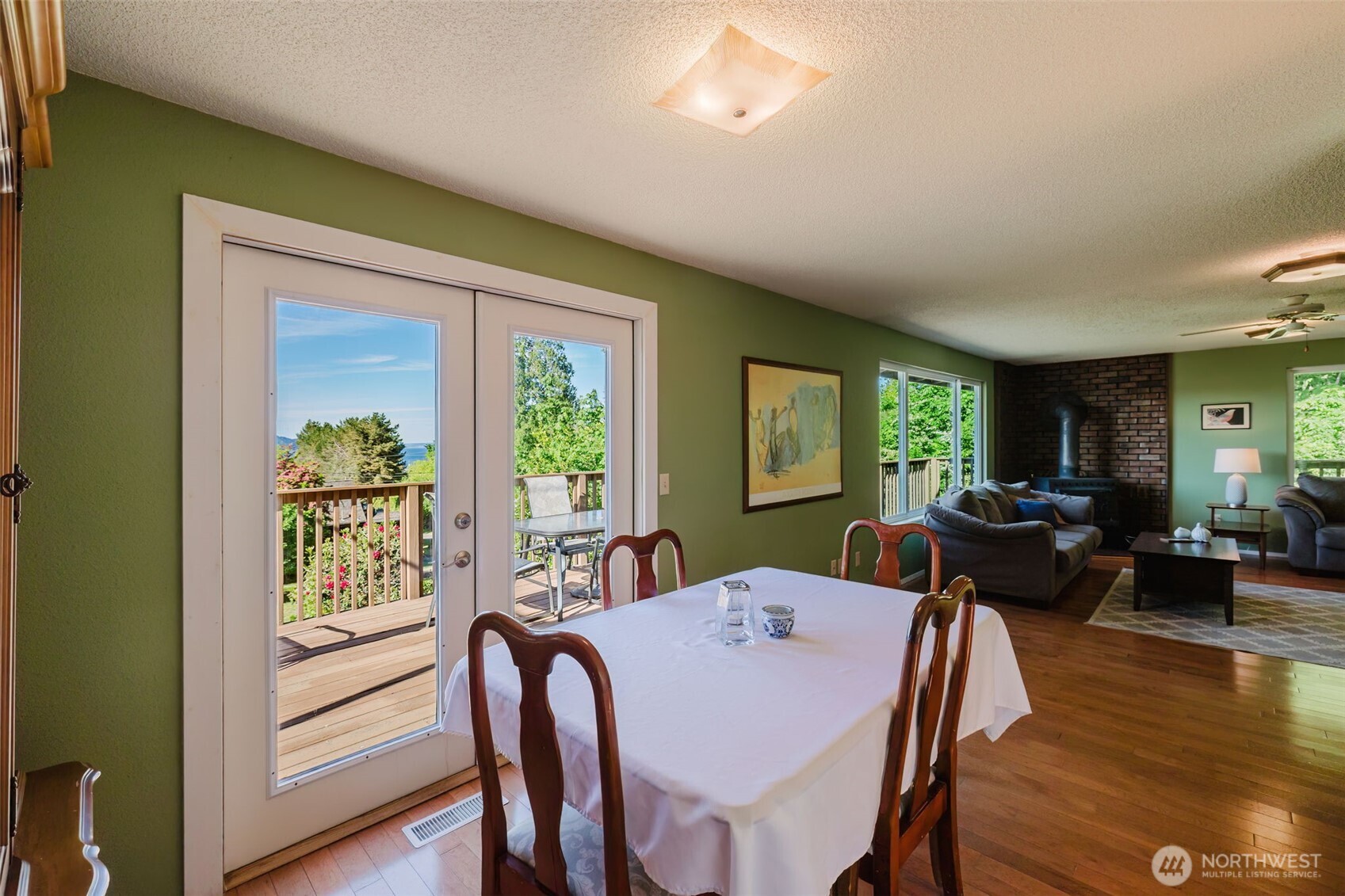 9634 SE Southworth Drive , Port Orchard, WA 98366