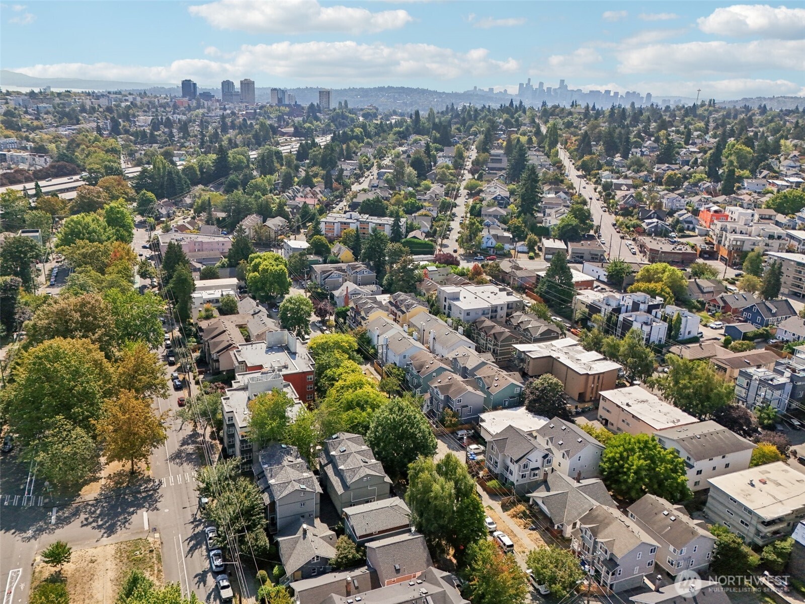 6562 5th Avenue NE #C, Seattle, WA 98115