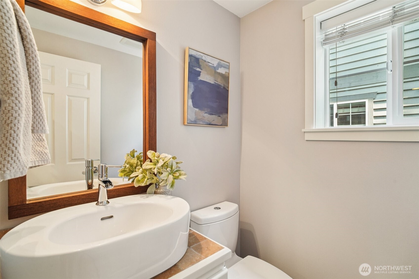 6562 5th Avenue NE #C, Seattle, WA 98115