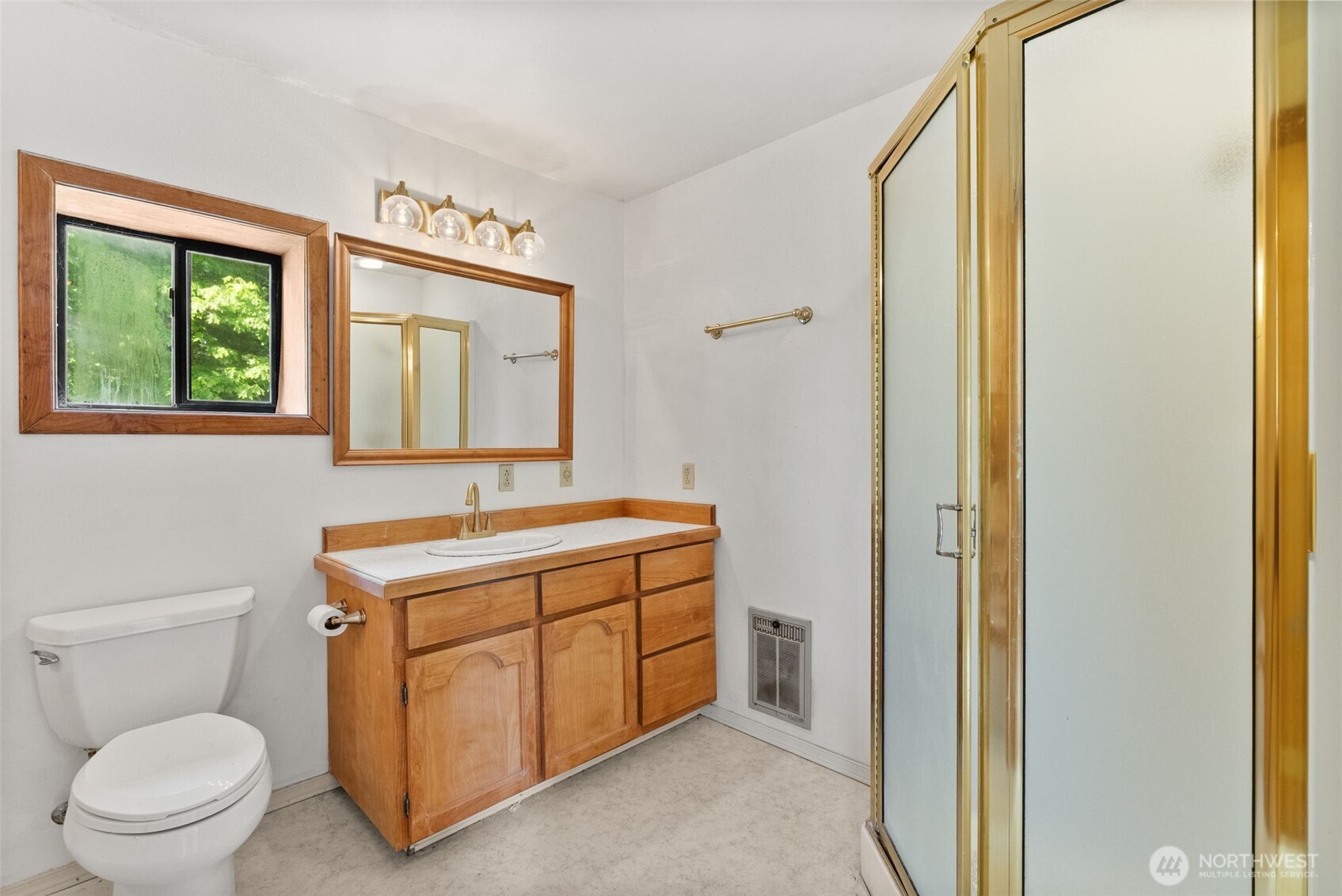 315 Pine Street , South Bend, WA 98586