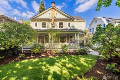806 15th Avenue E, Seattle, WA 98112