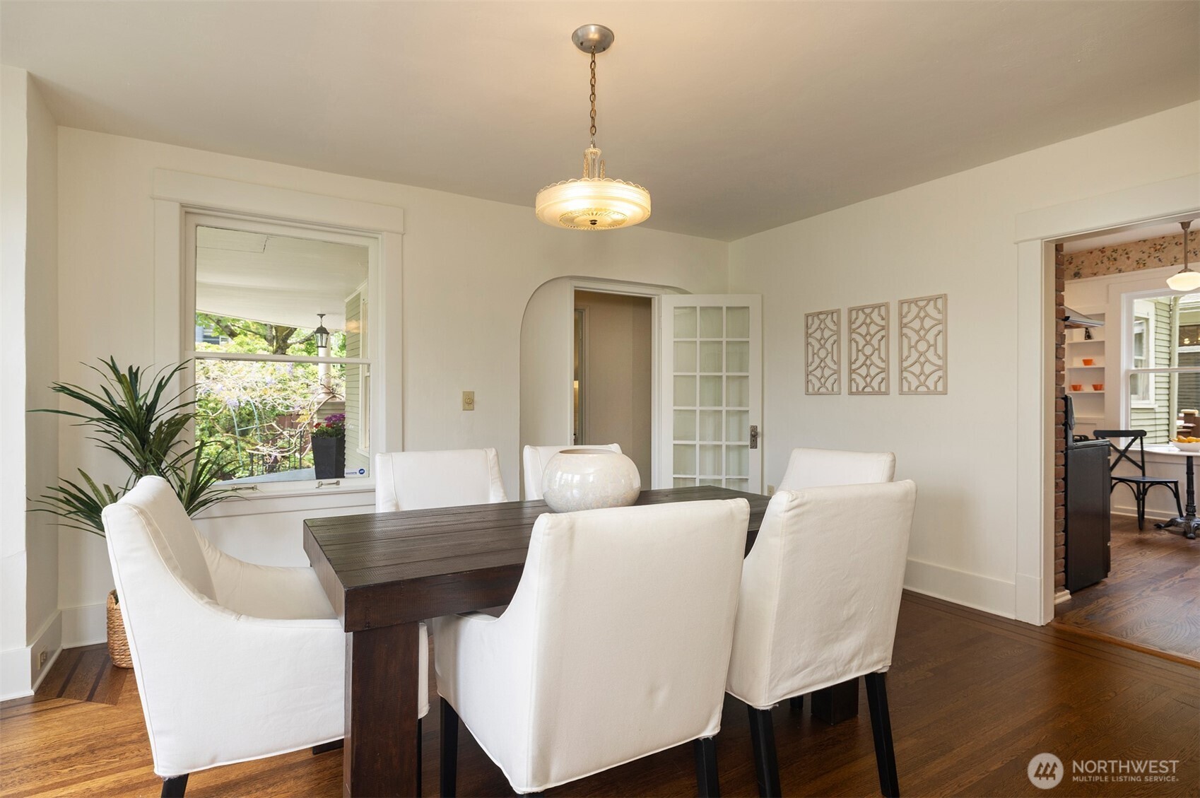 806 15th Avenue E, Seattle, WA 98112