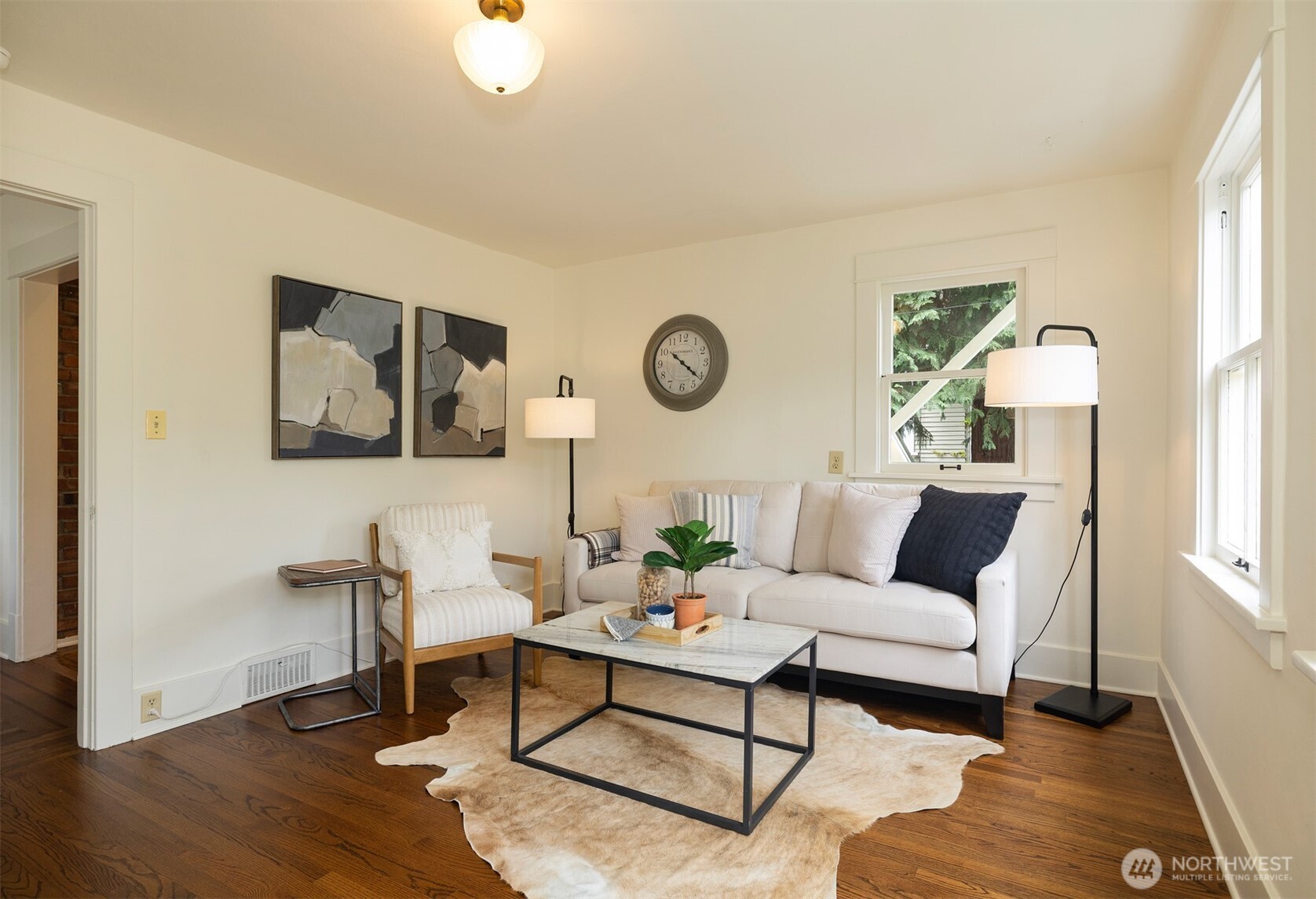806 15th Avenue E, Seattle, WA 98112